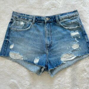 Zara women jeans shorts size 10 US